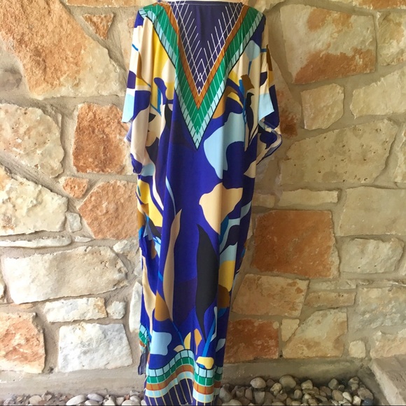 5⭐️Fave! Geometric Print Caftan - Picture 8 of 8